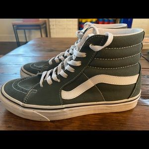 EUC Vans SK8-HI in thyme/true white